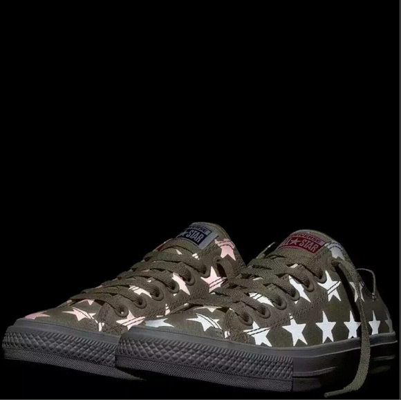NWT Converse Chuck II Reflective Star Print Shoes - Picture 5 of 9